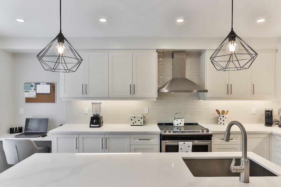 OldeWorldMill's tweet photo. Have you seen what Olde World Mill &amp; Cabinets can do for you? Check it out here! https://t.co/VN0ZxVpu0A #CustomWoodClosets #CustomWoodShelves #CustomWoodDoors #CustomBars https://t.co/S2sNhDcFKT