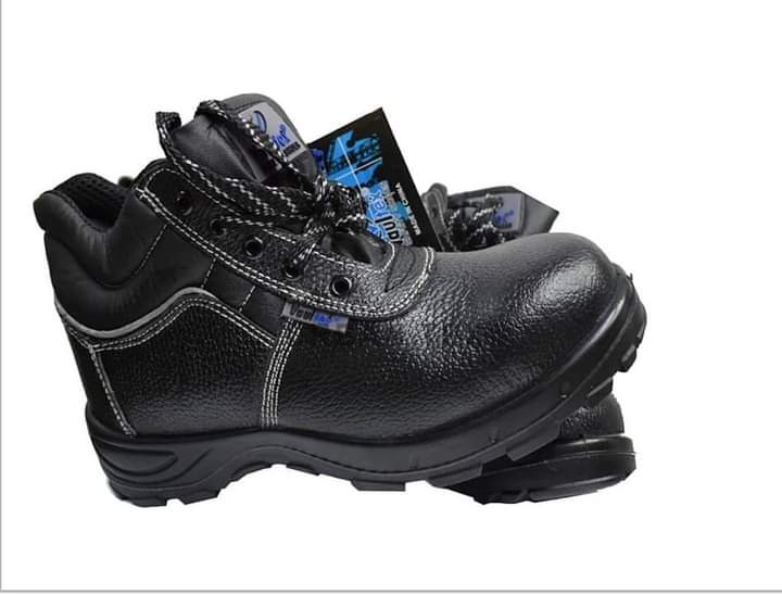 NgahuMwangi's tweet photo. Safety Boots on offer;
Call or whatsapp 0727730354
Samir Naushad Merali
PAYE
Alfred Mutua
Yvonne
Andrew Kibe
Egerton University
Westlands https://t.co/65nEHHbYz4