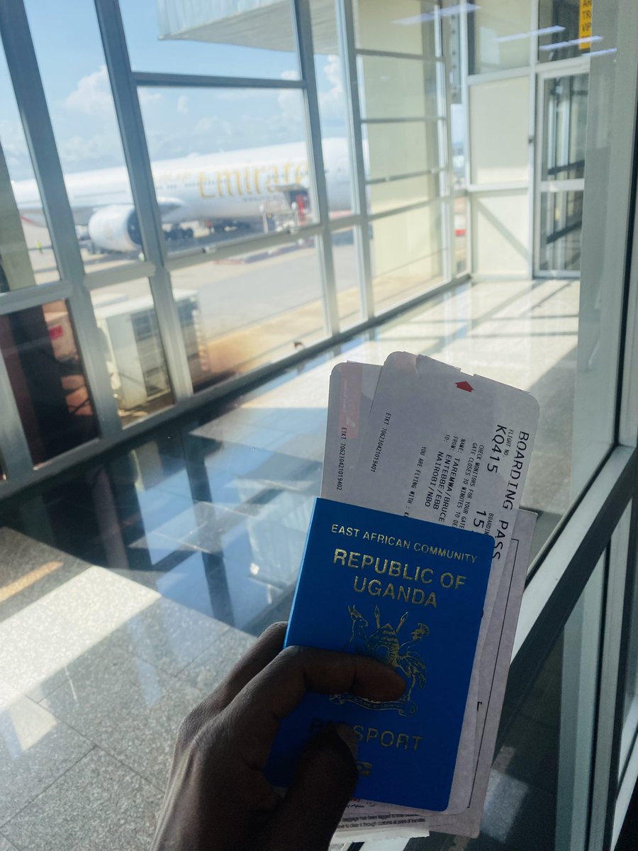 BruceArigye's tweet photo. See you soon 🥹🥹 I will be back. Safe flights 😌❤️🙏 I miss @MbararaHospital and the entire pharmacy department team already. #mbarara #mrrh https://t.co/6gf49WyBBt