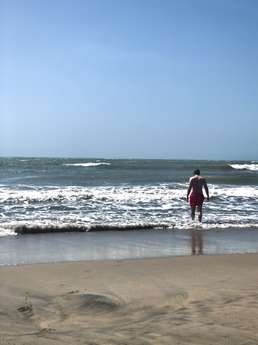 Sebasav_'s tweet photo. Con ganas de fin de semana en playita… 🏖️ https://t.co/1TOH5v10g8