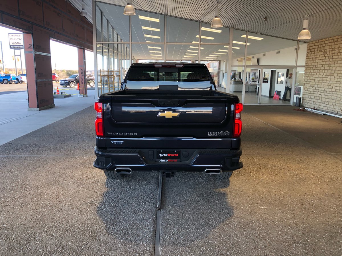 Upgrade your ride with this beautiful 2022 Chevrolet Silverado 1500 High Country. Style and power in perfect harmony. Stop by today before it's too late!

#Warrantyforever #khouryculture #autoworldchevy #chevrolet #chevydealer #highcountry #silverado #chevytrucks #mineralwells