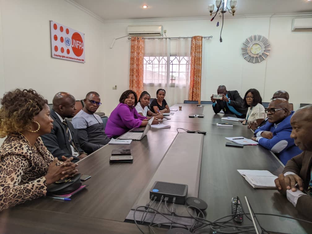 achaleke1's tweet photo. It was a pleasure to lead a working session between @loyocameroon &amp; @UNFPACameroon's Resident Coordinator @DrJustinKoffi on improving the participation of youth CSOs in implementing  @UNFPA's mandate in Cameroon. Trusting young people as equal partners is critical @UN_Cameroon https://t.co/Ob3pBh0JlV