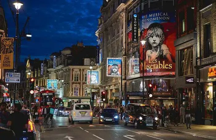 West End performers and stage managers are demanding a 17% pay rise, with <a href="/EquityUK/">Equity</a> warning of strike action if the claim is rejected bit.ly/3Wsy9Zw