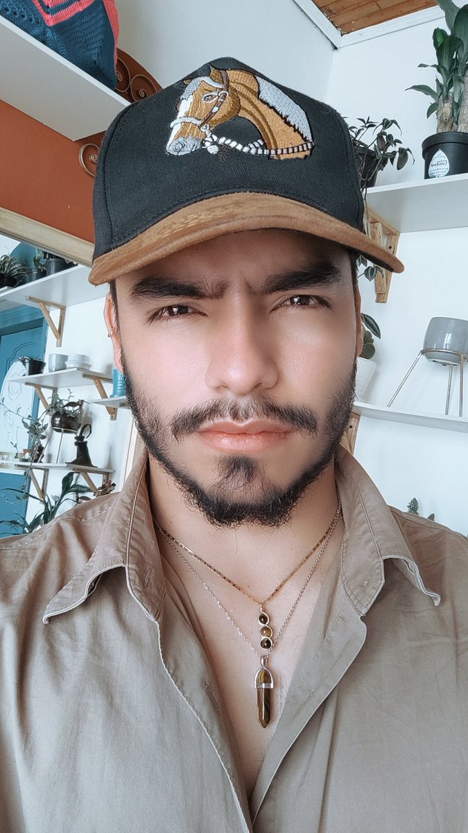 danielRiivera's tweet photo. Como si la vida pasara tan rápido 🙄 no puedo creer que en 8 años, tendré 40 años 😱 https://t.co/5FxcURqZYf
