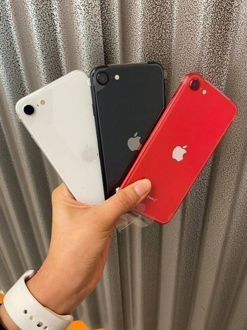 BoostBarker's tweet photo. IPHONE SE  IS $0  WHEN YOU SWITCH TO BOOST MOBILE
VISIT US TODAY 📲17904 West Little York Houston TX 77084 https://t.co/PzYblyVAgg