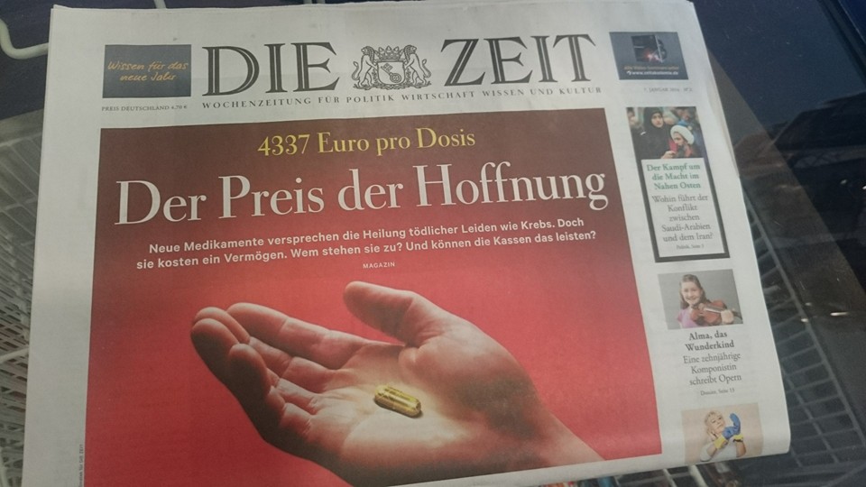 Jan P. Witte, MD (@janpwitte1) on Twitter photo Heute vor 7 Jahren kam dieser sehr gute Artikel von <a href="/Fried_julia/">Julia Friedrichs</a> über den Preis von Immuntherapien in der Onkologie heraus. Der Artikel ist immer noch brand aktuell - nur 4337 Euro für eine Therapie schockt heute niemanden mehr.
zeit.de/zeit-magazin/2… Heute vor 7 Jahren kam dieser sehr gute Artikel von <a href="/Fried_julia/">Julia Friedrichs</a> über den Preis von Immuntherapien in der Onkologie heraus. Der Artikel ist immer noch brand aktuell - nur 4337 Euro für eine Therapie schockt heute niemanden mehr.
zeit.de/zeit-magazin/2…
