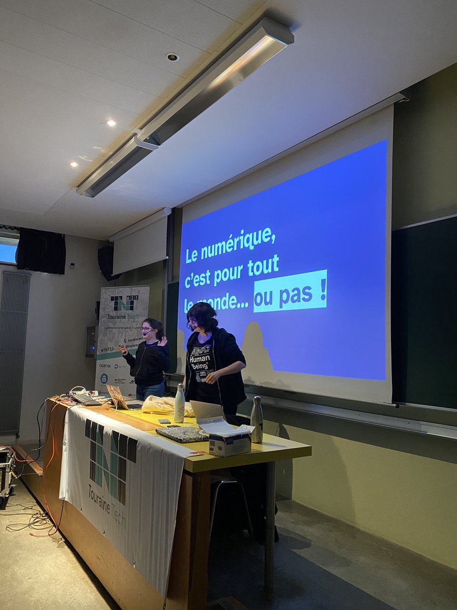 tourainetech's tweet photo. C’est la fin de cette première journée avec une superbe Keynote : « Le numérique, c’est pour tout le monde…ou pas! » @cecilefreydf @irisvnaudin #keynote 🤘#tnt23 https://t.co/XKoZE8NS3X