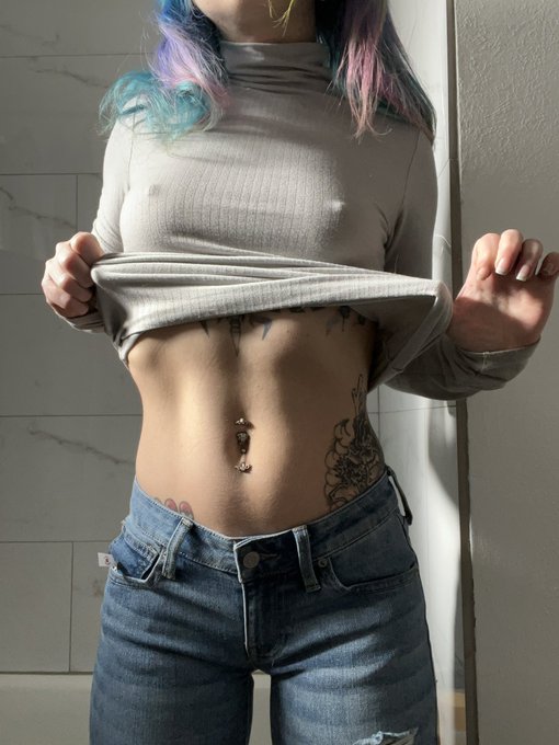 good morning 💕 https://t.co/lbPxrdHfm7