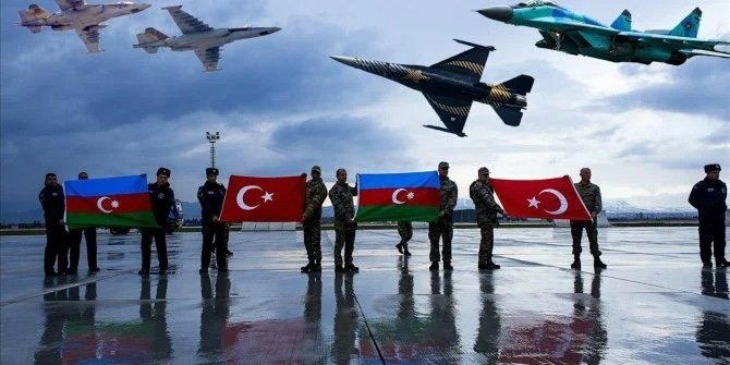 smhzdm's tweet photo. “Benim hayatta yegâne fahrim, servetim Türklükten başka bir şey değildir” (Gazi Mustafa Kemal Atatürk)
#LiderÜlkeTürkiye https://t.co/KYJnUn9Xk7