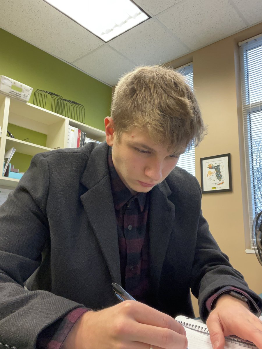 jakelpaul04's tweet photo. This is where the magic happens!  

#realtorlife #realtor #RealEstate #realestateagent #leaseagent #listingagent #Broker #realestateagent  #buyersagent #listingagent #westlake #ohio #Cleveland #investing #realestategoals #realestateinvesting #realestateinvestor https://t.co/uelrwxE1au