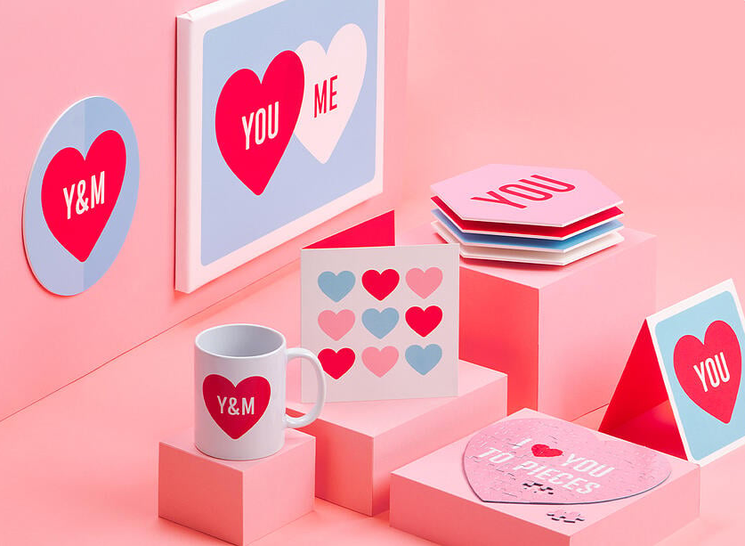 Valentijnsdag staat voor de deur. Tijd om de harten van je klanten, opdrachtgevers en misschien wel je collega’s voor je te winnen. We zijn benieuwd. Wat het ook wordt, met onze producten springen de vonken er vanaf. webshop.copypartners.nl/valentijn
