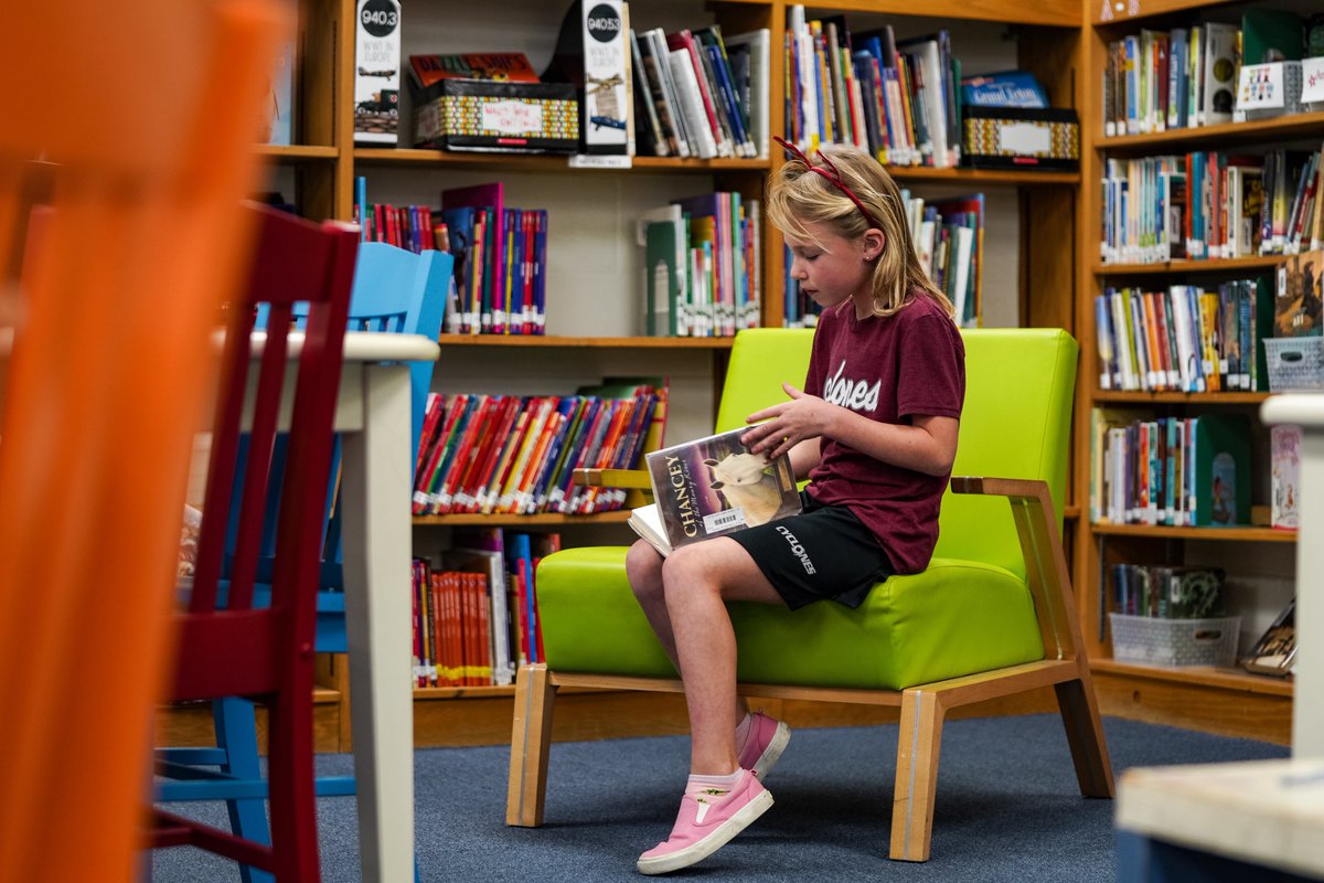 Plenty of options to choose from in the Lower School library.

#ProudToBe