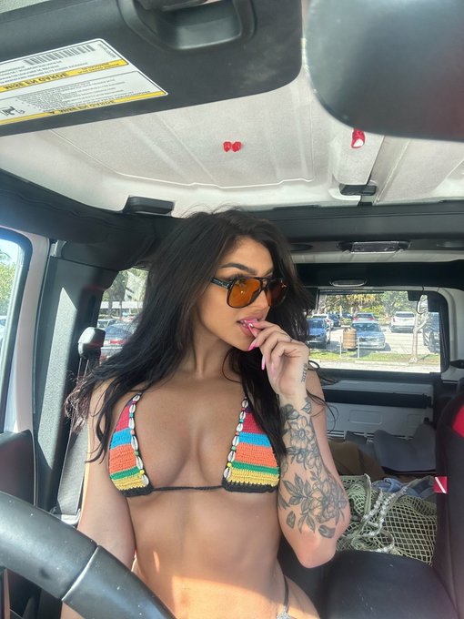 I sat in the parking lot for 20 mins taking these. https://t.co/WkqdwViON6