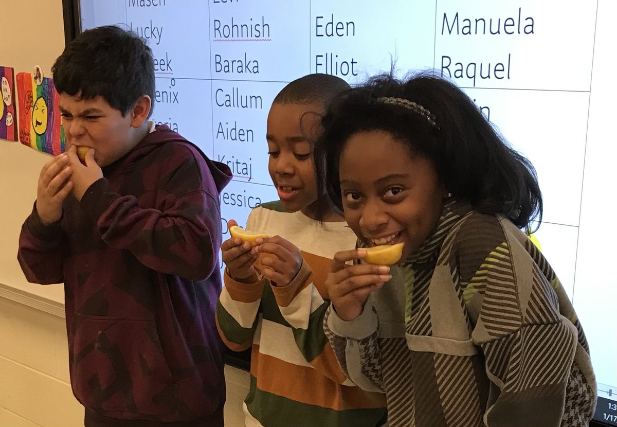 Kim Harrison tweet media