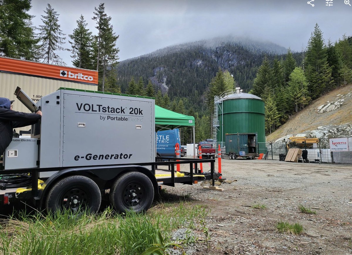 portablelectric's tweet photo. #Throwback to this Voltstack 20k - now upgraded to the Voltstack 30k - demo near Wedgemount Lake Trail in Whistler. #VoltstackInTheWild

#CleanEnergy #CleanTech #RenewableEnergy #ZeroEmission #EcoFriendly #Sustainability #Whistler https://t.co/O0Ld2TCCLz