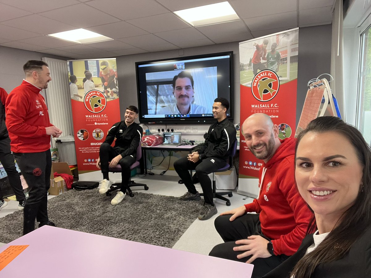 IlonaPitt's tweet photo. Great event at @CaldmoreAcademy - thanks to @WFCFoundation_ ’s work with local the community. Really enjoyed the players & kids Q&A ❤️ well done to all amazing pupils !! #community #madefutures @madeinthemids @WFCOfficial @TrivelaGroup https://t.co/8dDy37Zp4I