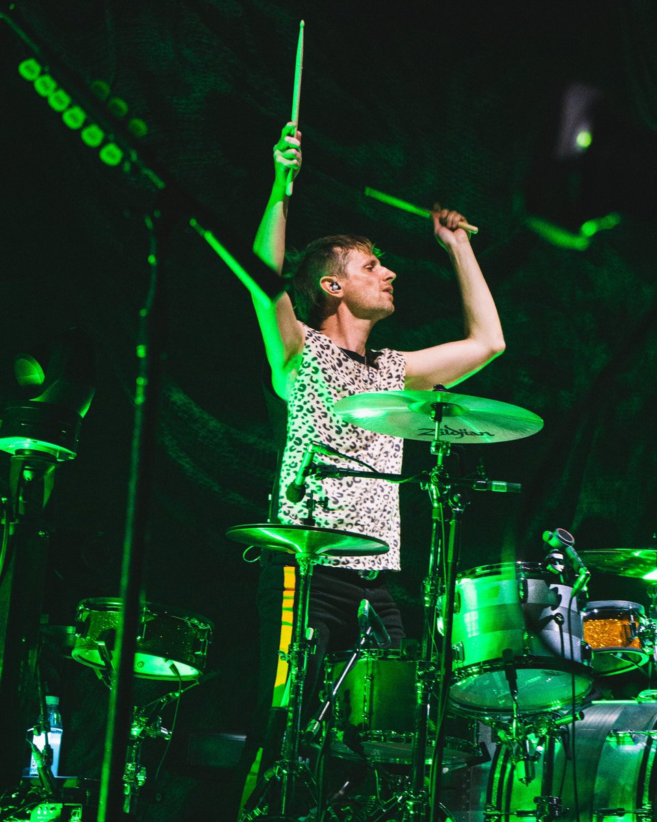 exafm973's tweet photo. El día de ayer la banda #Muse 💥nos sorprendieron con su estilo único del Rock 🎸🤘🏼 en donde miles de asistentes pudieron disfrutar de este concierto inigualable 😎🔥#ExaFm #ExaMty #EnTodasPartes
📸 #ElMoises https://t.co/cWEqYGoJOS