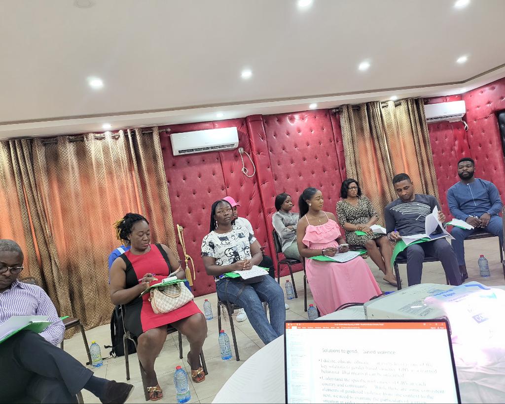 GeEDDevelop's tweet image. Empowering the Media to be gender sensitive in thier reporting of SRGBV is one of GeEDs priority. Today GeED held a Gender Talk Shop with media representatives in the Littoral Region
@NEHREE1116
@PlanCameroon
@tkumichii 
@UKinCameroon 
@Reachoutreo