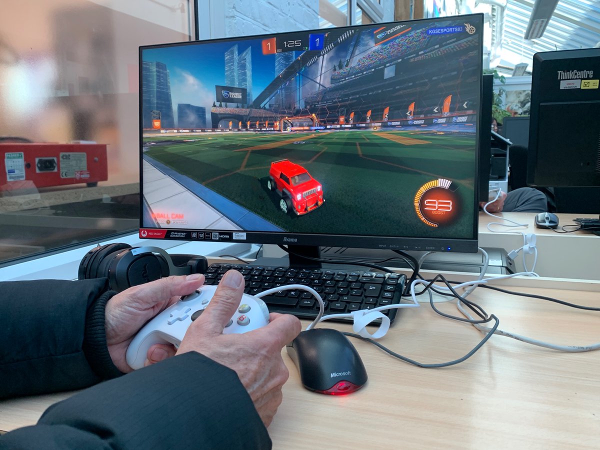 KGS1561's tweet photo. This week KGS staff took part in a series of #wellbeing workshops. With over 20 different workshops on offer throughout the week, there was something for everyone! Today, staff took part in the #RocketLeague workshop⚽️@KGS_Kindness @KGS_Outreach @KGSheadmaster #ItsNotBlueAtKGS https://t.co/uGd5j1NPmC