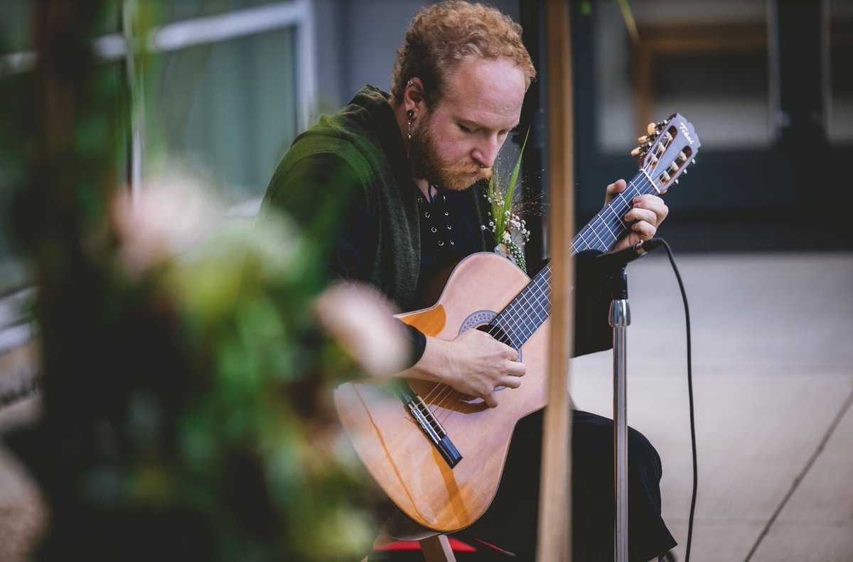 dont post pics of myself often on line but  @LonnieComics and @RyanGatts asked me to play Melodies of Life from FFIX as they walked down the aisle last fall and i happened to look good doin it 

📸 by @Dabe, the GOAT