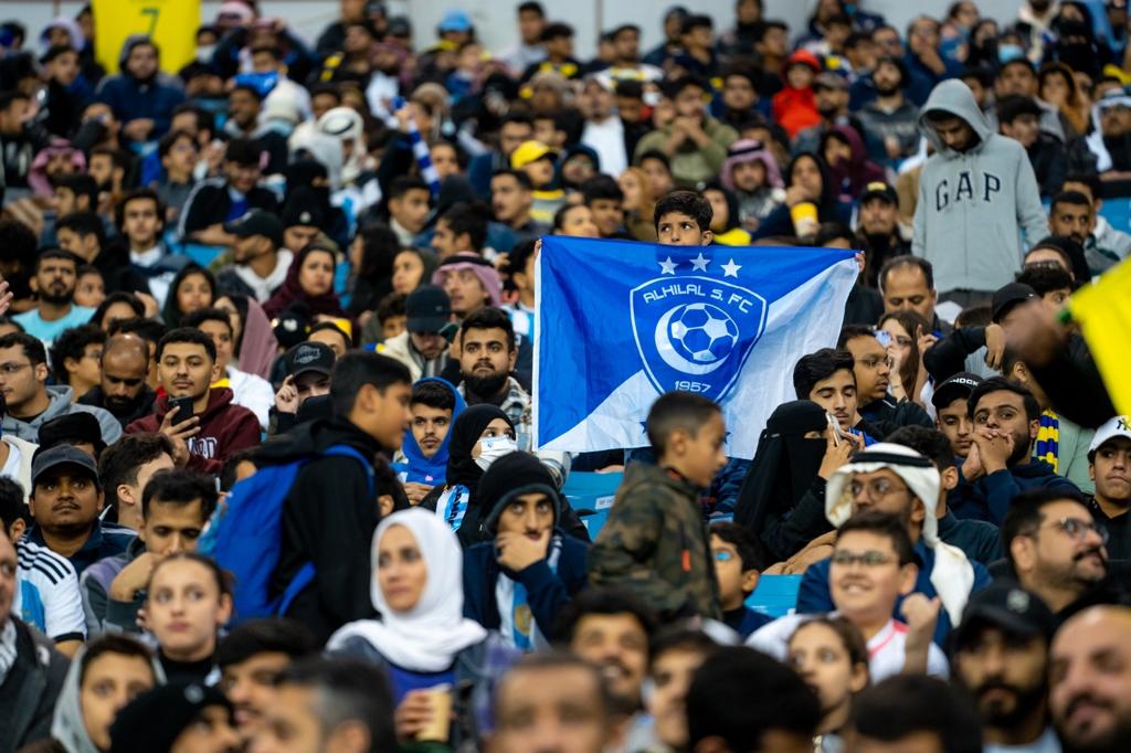 RiyadhSeason's tweet photo. الجمهور بأقصى حماسه 🤩
لمباراة #كاس_موسم_الرياض .. ��ين فريق موسم الرياض ضد نجوم باريس سان جيرمان 🏆🇸🇦
#RiyadhSeasonCup https://t.co/Wxr3FVmdQm