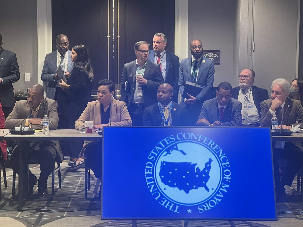 mayorcantrell's tweet photo. Yesterday I sat in on a panel at the @usmayors titled “Reducing Gun Violence”

Discussing solutions, partnerships, &amp; strategies to prevent gun violence, with my fellow brother/sister mayors, is important to ensuring that cities across the nation remain safe, healthy &amp; thriving💪 https://t.co/Hs8NtPx12o