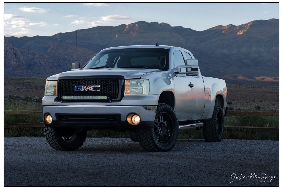 JuliaM987's tweet photo. I have to post some photos of Silver Bullet! 💕
YouTube: Julia M. McClurg
#canonphotography #canon80d #photography #nevada #landscapephotography #photooftheday #travel #carphotography #2008gmcsierra #gmc #trucksofinstagram #btr #trucknation #trucknorris #speedengineering https://t.co/wYuKqewIvw