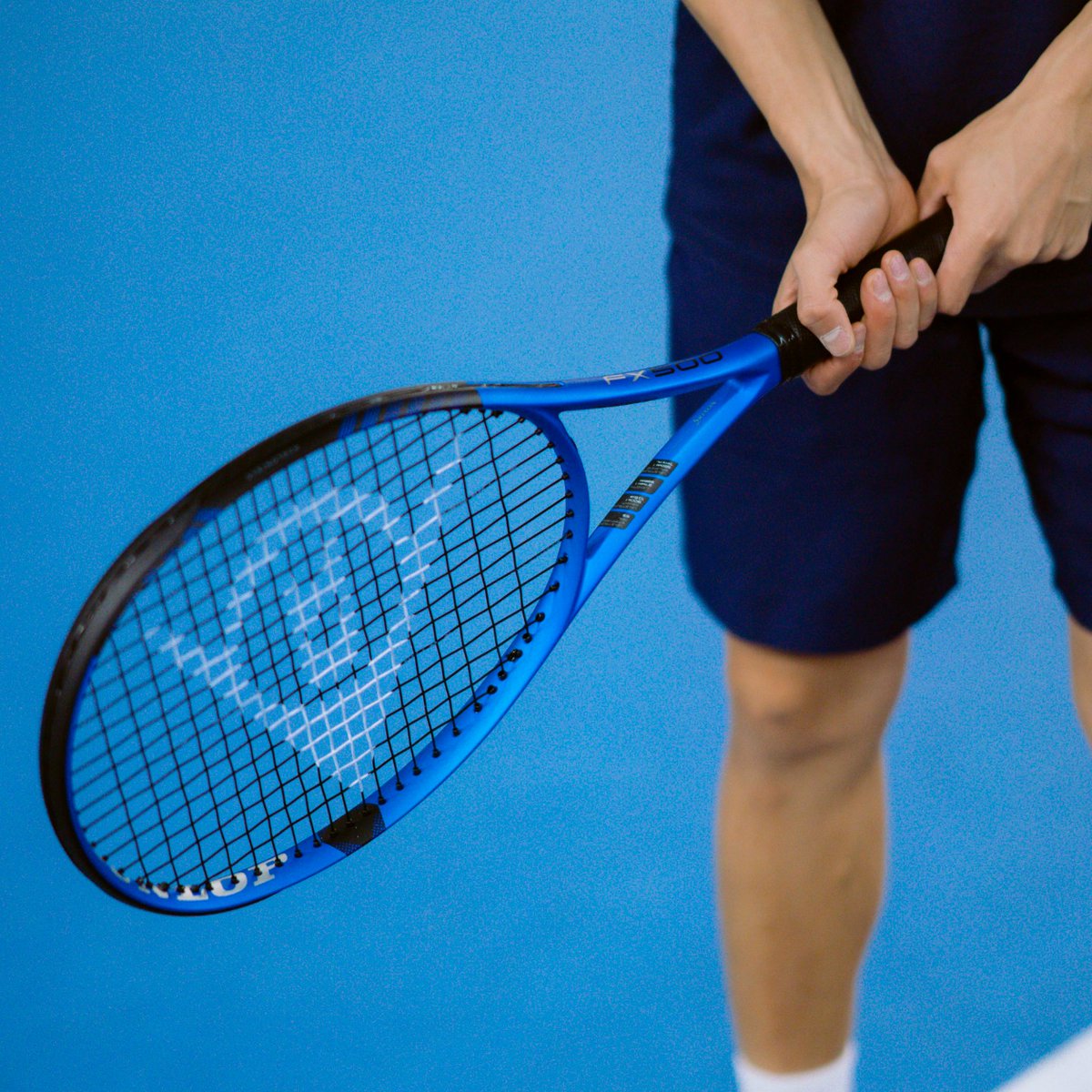 dunloptennis's tweet photo. Anyone got their hands on the new FX series yet?

Don't forget the all new FX Performance 12, 8 and 3 racket bag. Keep it blue!#ForcesOfPower https://t.co/p0lcOKeKqX