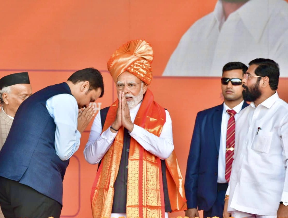 TajinderTiwana's tweet photo. मा. पंतप्रधान @narendramodi जी यांच्या हस्ते आज तब्बल ₹38,000 कोटी रूपयांच्या विकासकामांचे भूमिपूजन आणि लोकार्पण करण्यात आले एमएमआरडीए मैदानात झालेल्या या लोकार्पण व भूमिपूजन सोहळ्यात आज हजारो कार्यकर्त्यांसह उपस्थित होतो. 
#MumbaiOnFastTrack #Mumbai #Maharashtra #ThankYouModiJi https://t.co/BnI75Q4mJd
