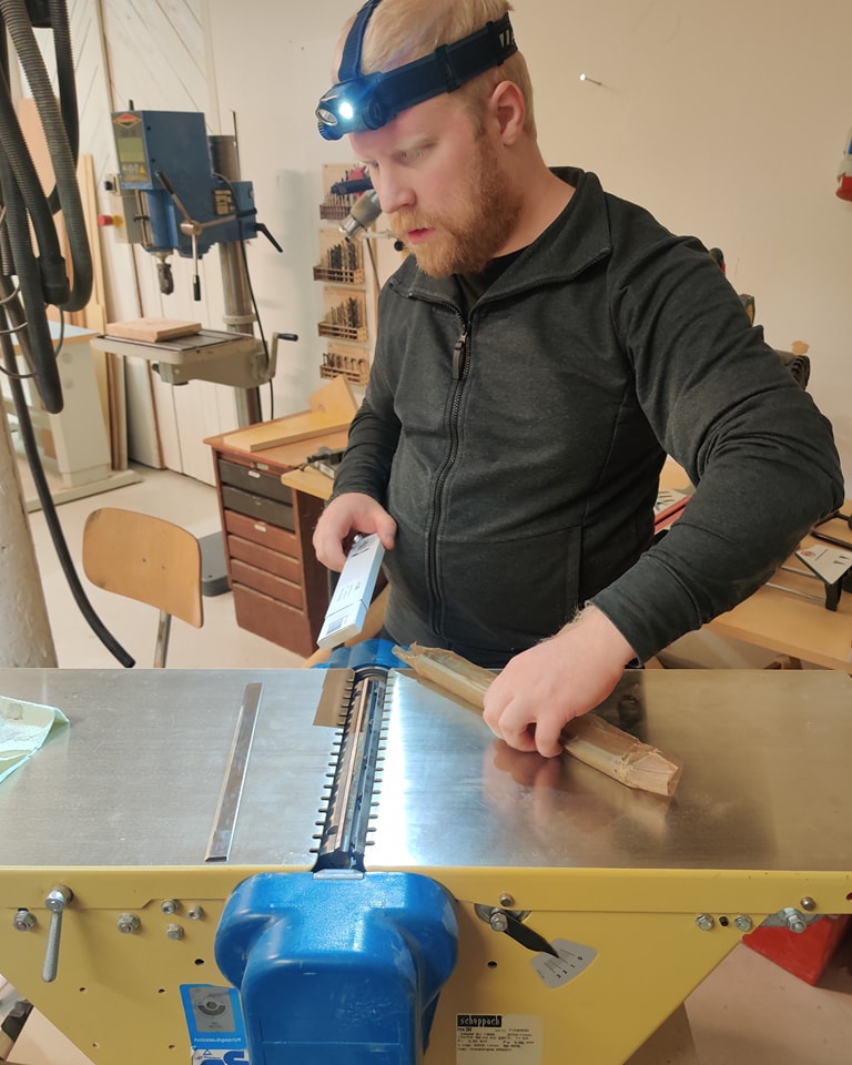 Höylälle huoltotoimenpiteitä ✨

 #vaasa #vasa #vaasahacklab #verstas #pientäfiksausta instagram.com/p/Cnmq_YWsJcJ/