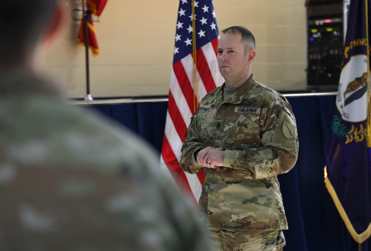 kentuckyguard's tweet photo. Kentucky's newest Soldiers received their unit patches during #firstformation at the Wellman Armory in Frankfort! https://t.co/zzIBlkivdY