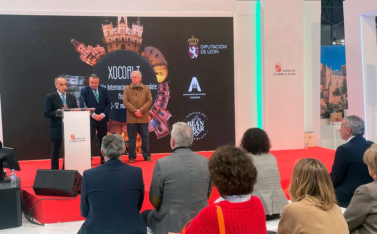turisleonesp's tweet photo. ✅ 🍫 😋A través de Turis León, el Ayuntamiento de Astorga presentó en @fitur_madrid el "V Salón Internacional del Chocolate de Astorga, XOCOALT" que se celebrará del 9 al 12 de marzo.
@AstorgaNeando #SalóndelChocolatedeAstorga #xocoalt #LoTienesCerca #EstoEsLeón #Fitur https://t.co/NgKIgOFWCr
