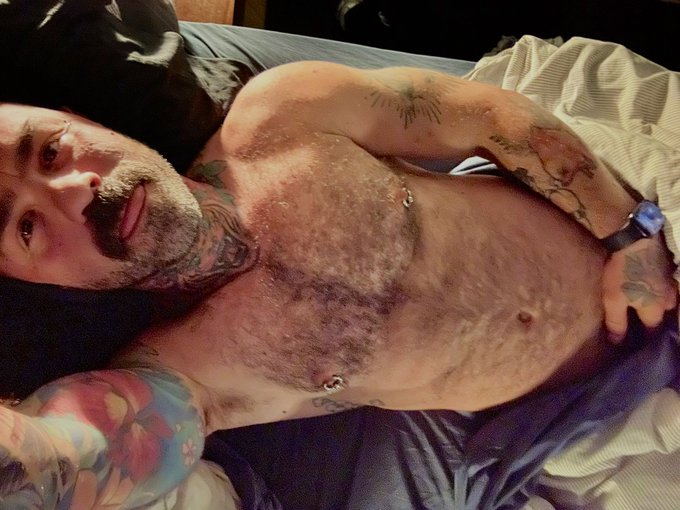 Good morning, Boys. https://t.co/myGP8P37ba https://t.co/23tEQghKcN
