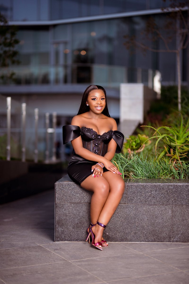 ngwenya_blessed's tweet image. Recent Work...

Now taking bookings for the new year. Kindly Retweet for Awareness 🙏🏿📸

Here's a link to my WhatsApp: wa.me/message/PKMHWP…