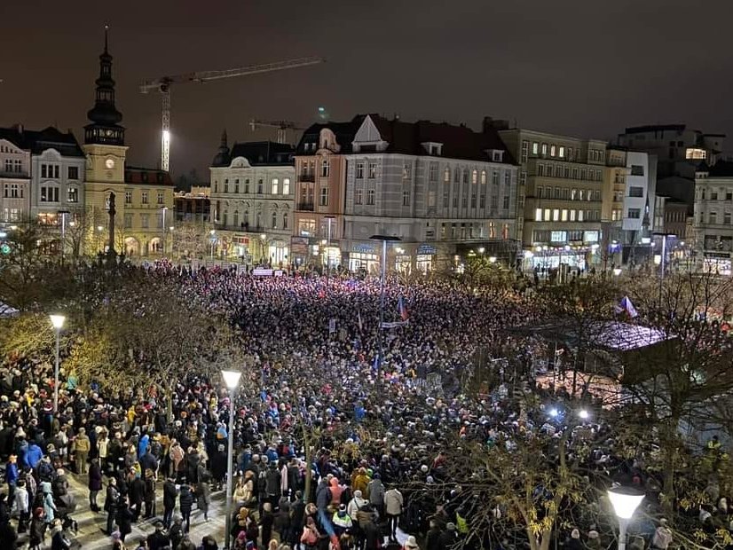 DarPutinovi's tweet photo. Ostrava!!! https://t.co/dfkZ1liHMk