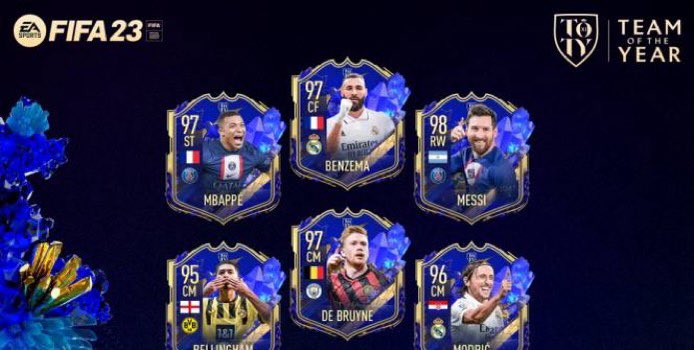 WYN_Foot's tweet photo. FIFA 23 : découvrez la TOTY avec 3 français: Hernandez, Benzema et Mbappé  https://t.co/ebqxDaW9io https://t.co/YD8posC3cz