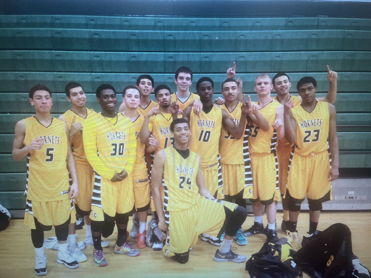 jsweet1918's tweet photo. @Jeremy_Jones2 Throw back Thursday  “We hoopin today” https://t.co/R4C1Wc2P00