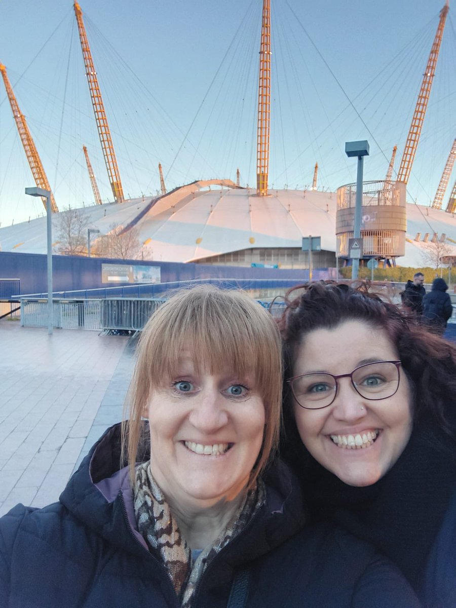 caffy07's tweet photo. ⁦@MissDevlinLMS⁩ We’re here too! https://t.co/H4hLuvTgdN