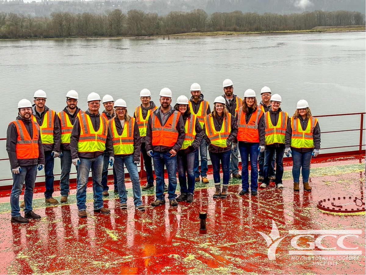 GardenCityCoop's tweet photo. 🌾The GCC Board and Leadership Team attend the 2023 January Board Meeting in Vancouver, WA.
👏Thank you TEMCO (CHS) for the Terminal and Ship Tour in Kalama, WA.
#temco #chs #gcc #movingforwardtogether https://t.co/pM6aWCW77S
