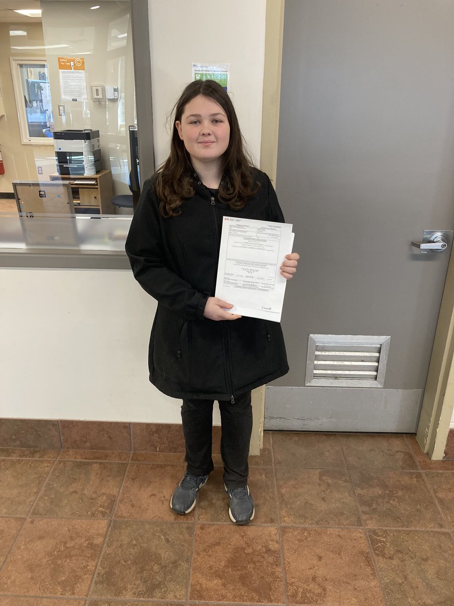 ssrsbngrhs's tweet image. Saint Shout Out! Julia Smith. Completed her 4 day MED course (Marine Emergency Duties) in Shelburne as part of her co op placement. @SSRCE_NS @Skills_NS @SSRCELiteracy