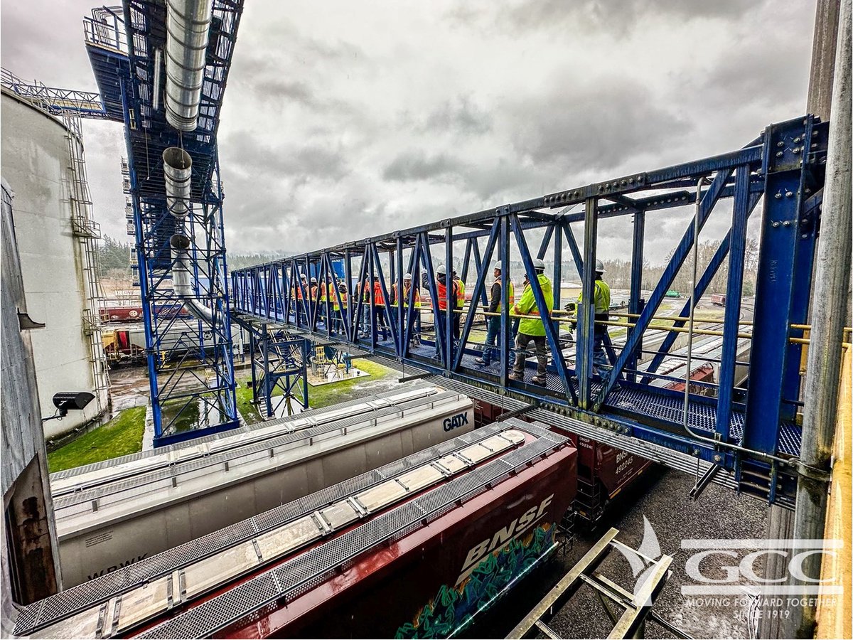 GardenCityCoop's tweet photo. 🌾The GCC Board and Leadership Team attend the 2023 January Board Meeting in Vancouver, WA.
👏Thank you TEMCO (CHS) for the Terminal and Ship Tour in Kalama, WA.
#temco #chs #gcc #movingforwardtogether https://t.co/pM6aWCW77S