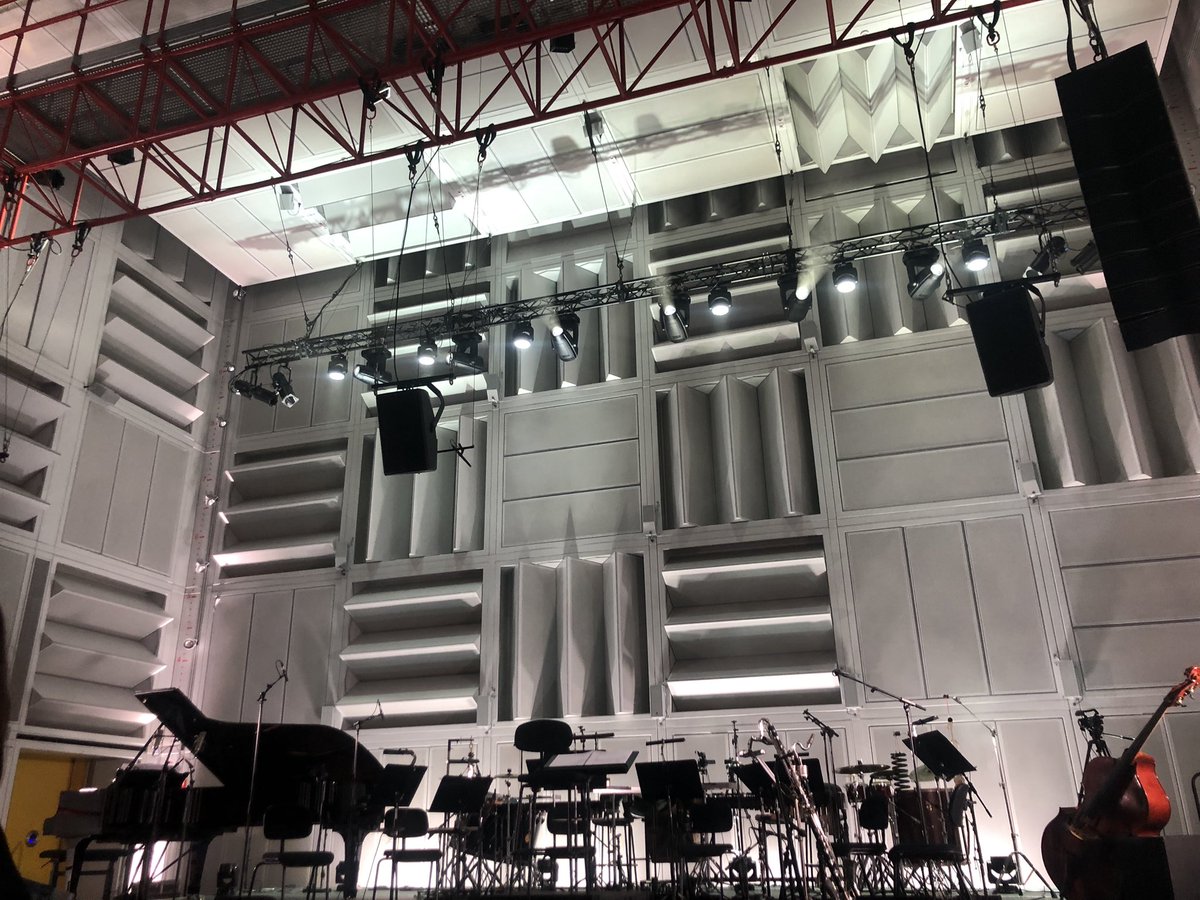 Compte-rendu de concerts : Pour la réouverture de sa Salle de projection, l’<a href="/Ircam/">IRCAM</a> entre marteau et enclume (<a href="/ensembletmplus/">TM+</a>)
brunoserrou.blogspot.com/2023/01/pour-l…