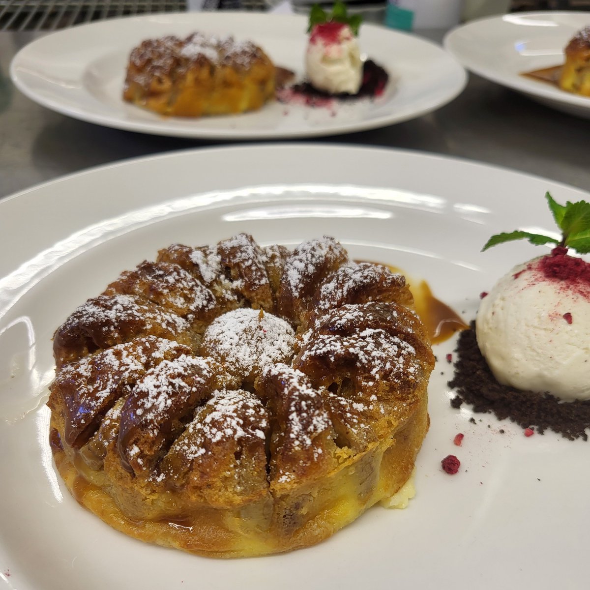ktstanding's tweet image. What beautiful start to a busy day @FrenshamHeights, Heads lunch Ravioli, Arancini, Beef and a banoffee bread and butter pudding @NSkevington75 @HolroydHowe