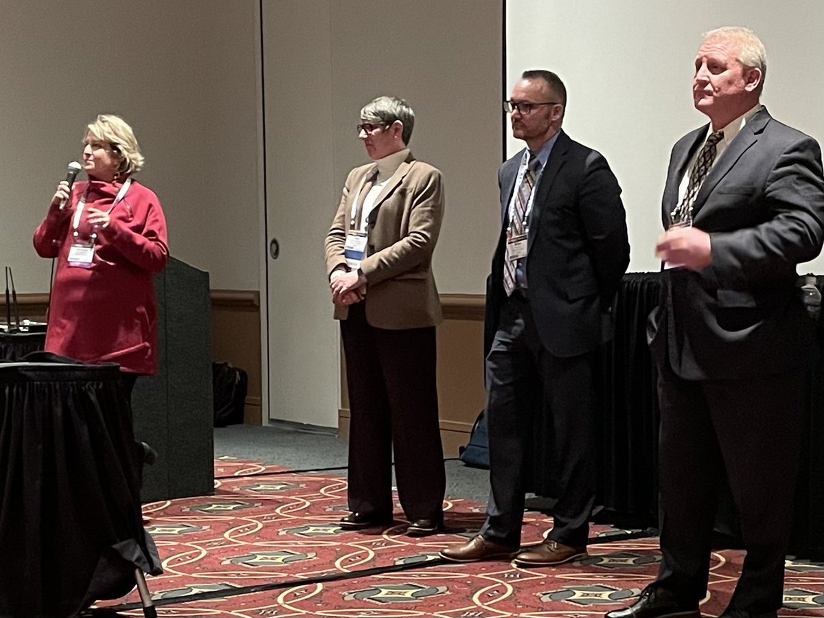 LrngLdr's tweet photo. One of my #EdCon2023 favorite moments: engaging effective superintendents on how to make strong community fabric. Great job, @TinaOwen, @michaelcady @LukeFrancois. Thanks @PewaukeeSD, @WaterfordUnion @Cudahy_Schools for lending us your leaders. #partnerpride @StuderEducation https://t.co/1zqq0IsAuO