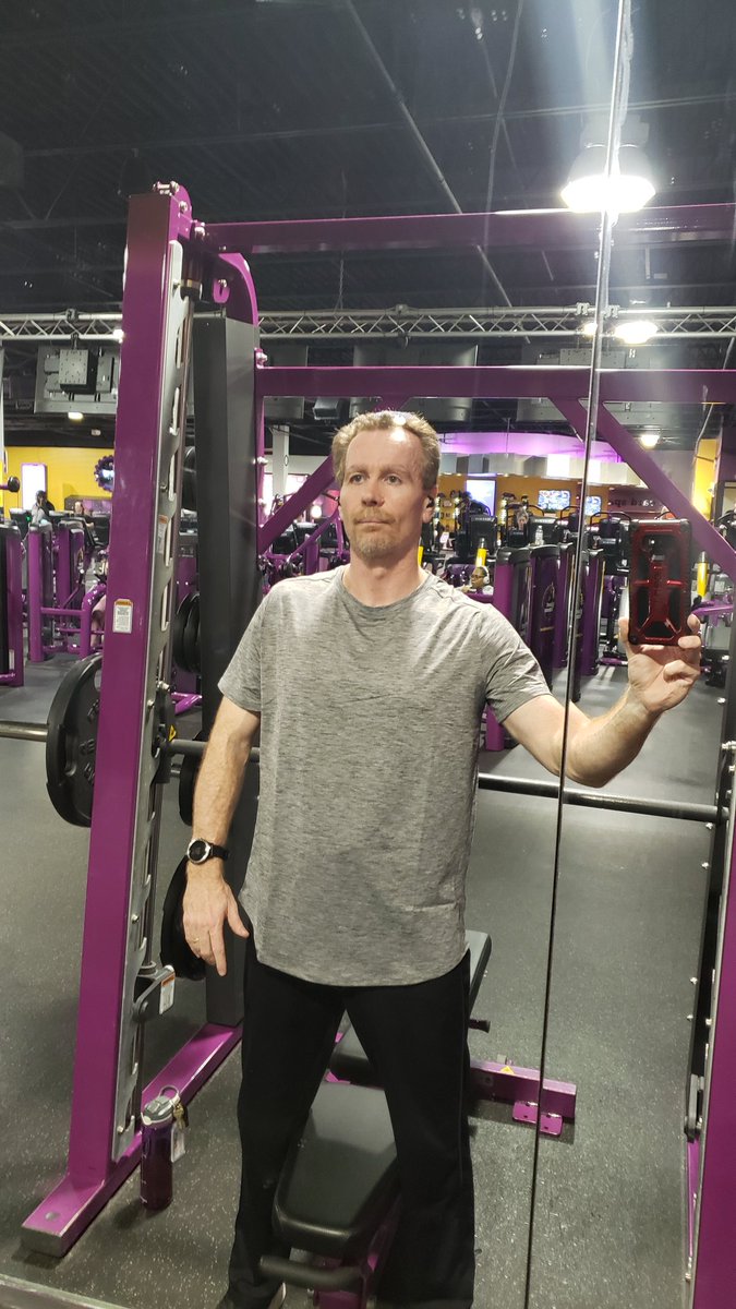 NLGMullis's tweet photo. Sometimes I forget I am 49. My body however has started to remind me. ๐คฃ
That said, I'm continuing to gain ground in my weights. I started squats this week. Definitely something I need to ease into, LOL.
But, I also am down to large shirts!
#HealthIsWealth #lezdoit https://t.co/F8WP7c7dCj