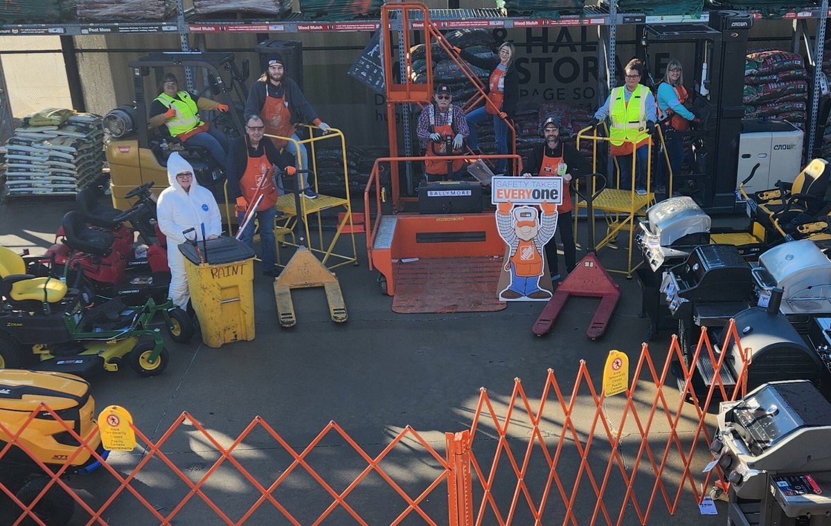 Safety takes everyone at 3033
#SafetyFirst