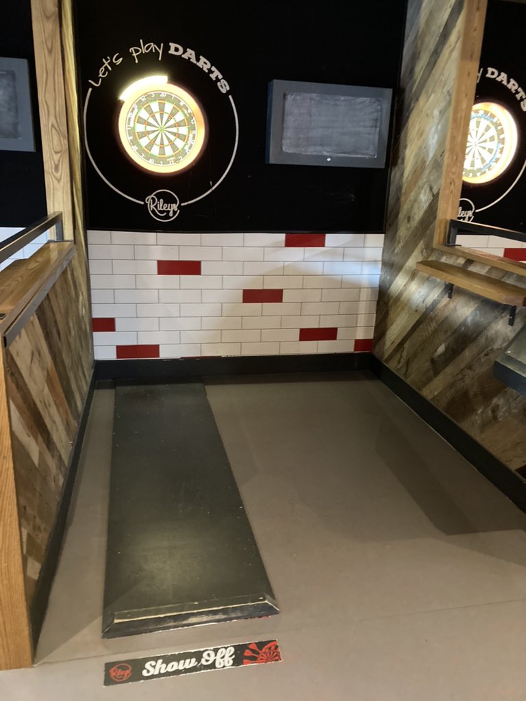 The Darting Nerd tweet media