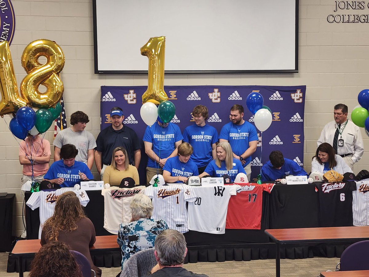 FactorySportsGA's tweet photo. Big congratulations to Brody Gordon, Bo Mansfield, and Dawson Harris for officially signing with Gordon State! These guys truly embody what it means to trust the process! https://t.co/2JAVTsY5XO