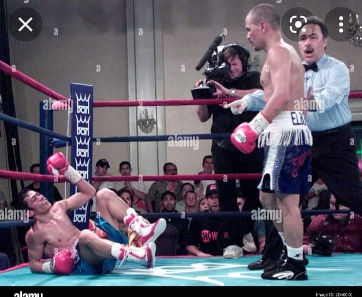UN DIA COMO HOY 19 de enero del 2002, hace 21 años Rosendo el búfalo Alvarez defendía con éxito su corona  WBA 108lb derrotando por ko técnico  round 12 al tailandes Pichit Chor Siriwat este combate se realizo en Jai Alai Fronton, Miami, Florida, Usa.