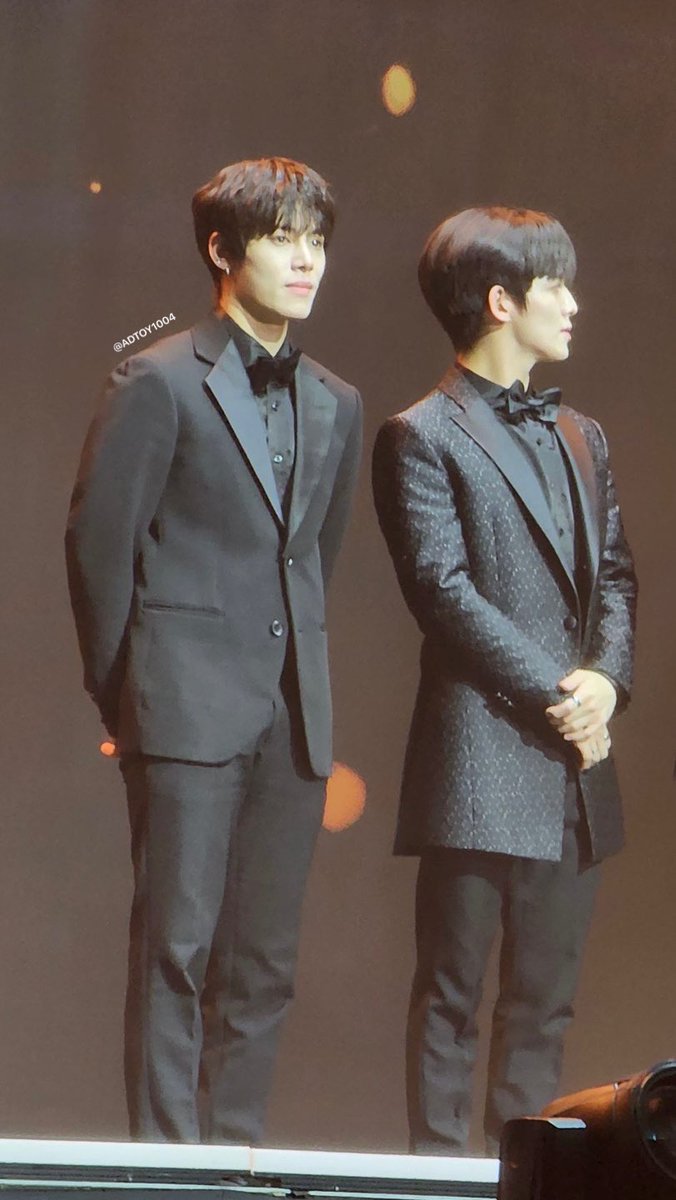 ADTOY1004's tweet photo. 230119 서울가요대상 

티에이엔 뉴웨이브스타상 수상 넘넘 축하해 🥳

#티에이엔 #TAN #창선 #주안 #재준 #성혁 #현엽 #태훈 #지성 https://t.co/qDOr3dCMgC